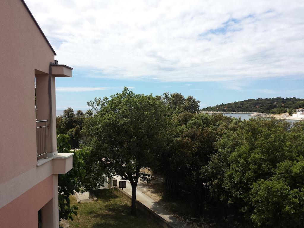 Apartments Seafront Villa Pula Eksteriør bilde